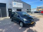 Toyota Aygo 1.0-12V Sport |3 DRS |AIRCO| MET APK!, Voorwielaandrijving, Gebruikt, 4 stoelen, 68 pk