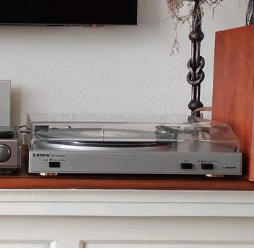 Lenco L3866USB platenspeler kan op iedere versterker via aux beschikbaar voor biedingen