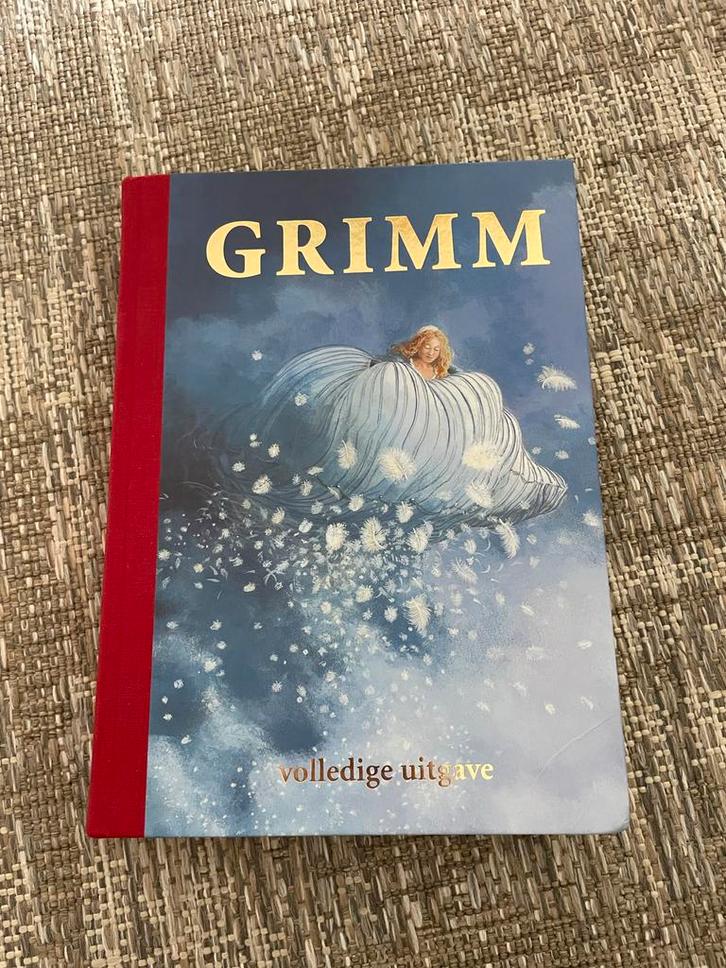 Grimm - Volledige Uitgave met tekeningen Charlotte Dematons, Boeken, Literatuur, Zo goed als nieuw, Nederland, Ophalen