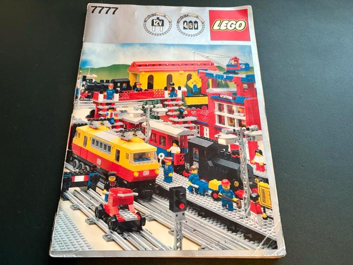 Lego trein boek 7777, Kinderen en Baby's, Speelgoed | Duplo en Lego, Zo goed als nieuw, Ophalen of Verzenden