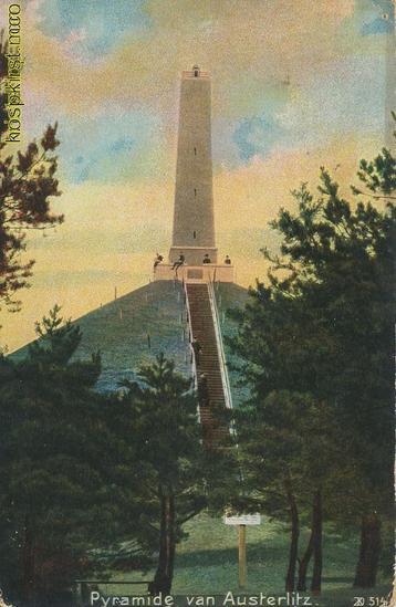 Austerlitz- Pyramide van [KRST005-4908 beschikbaar voor biedingen