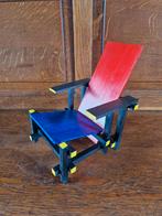Miniatuur rood blauwe Rietveld stoel, Ophalen of Verzenden