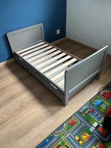 Petite Amelie ledikant peuterbed 3 IN 1 "EVOLUTIF" GRIJS beschikbaar voor biedingen