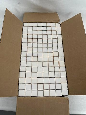 Heren en Dames geuren grote partij “120 stuks” 33 ml beschikbaar voor biedingen