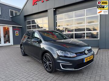 Volkswagen Golf 1.4 TSI GTE / ACC / Camera / Keyless / DAB / beschikbaar voor biedingen