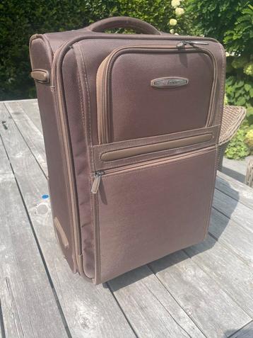Eminent carry-on koffer beschikbaar voor biedingen