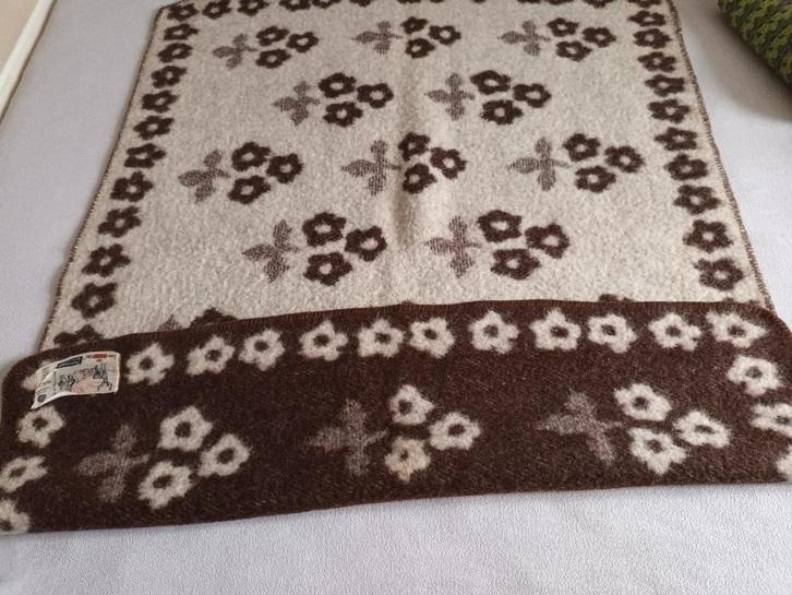 Aabe bruin deken kinderdeken ledikant wieg bloemen 122-103cm, Kinderen en Baby's, Dekens, Slaapzakjes en Inbakerproducten, Zo goed als nieuw