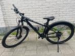 CUBE AIM RACE BLACK/AZURE M 1 jr oud  met slatbord+standaard, Fietsen en Brommers, Versnellingen, Zo goed als nieuw, Cube, Ophalen