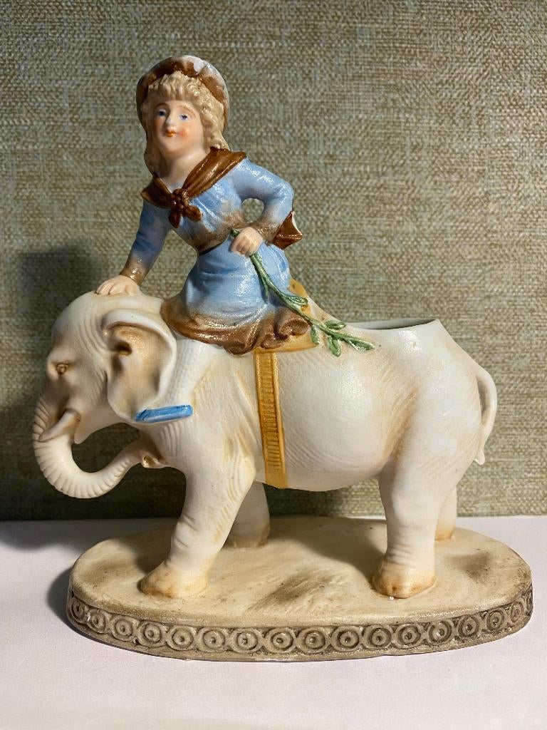 Antiek porceleinen beeldje, Antiek en Kunst, Antiek | Porselein, Ophalen