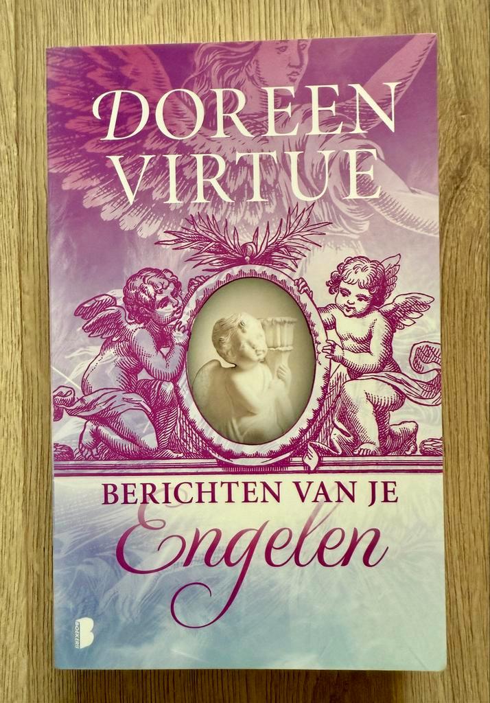 Berichten van je Engelen - Doreen Virtue, Boeken, Esoterie en Spiritualiteit, Zo goed als nieuw, Achtergrond en Informatie, Spiritualiteit algemeen