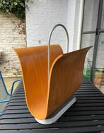 Ligne Roset Krantenbak Tijdschriftenhouder jaren 70 Plywood, Ophalen of Verzenden, Huis en Inrichting
