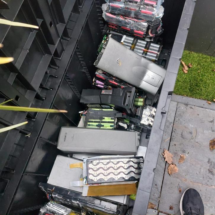 Partij defecte 18650 cellenpakketten, Fietsen en Brommers, Fietsaccessoires | Fietsaccu's, Gebruikt, Ophalen