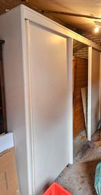 Schuifdeur kast Wit met 3 schuifdeuren., Huis en Inrichting, Ophalen, Gebruikt, 200 cm of meer, 200 cm of meer