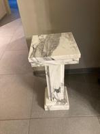 wit marmeren sokkel, Huis en Inrichting, Woonaccessoires | Zuilen en Pilaren, Ophalen