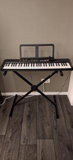 keyboard met standaard en koptelefoon, Ophalen, 61 toetsen, Yamaha, Zo goed als nieuw