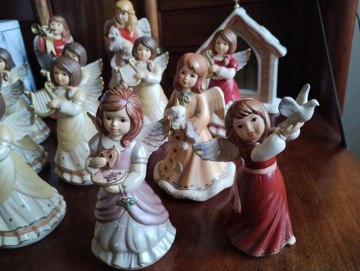 Verzameling Goebel kerst engel beeldjes., Verzamelen, Beelden en Beeldjes, Zo goed als nieuw, Hummel, Ophalen of Verzenden