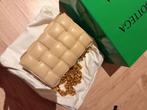 Bottega veneta cassette beige tas, Ophalen of Verzenden, Zo goed als nieuw, Beige, Handtas