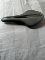Fizik carbon zadel, Ophalen of Verzenden, Gebruikt