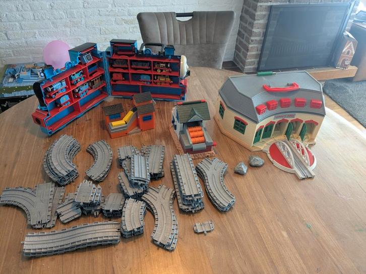 Grote Thomas de Trein Set - Metaal & Magnetisch, Kinderen en Baby's, Speelgoed | Thomas de Trein, Gebruikt, Ophalen