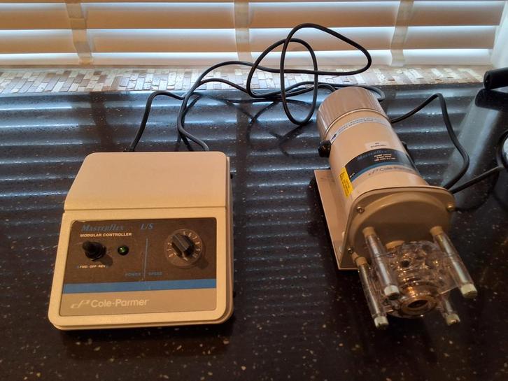 Cole-Parmer Masterflex peristaltische pomp, Hobby en Vrije tijd, Elektronica-componenten, Gebruikt, Ophalen
