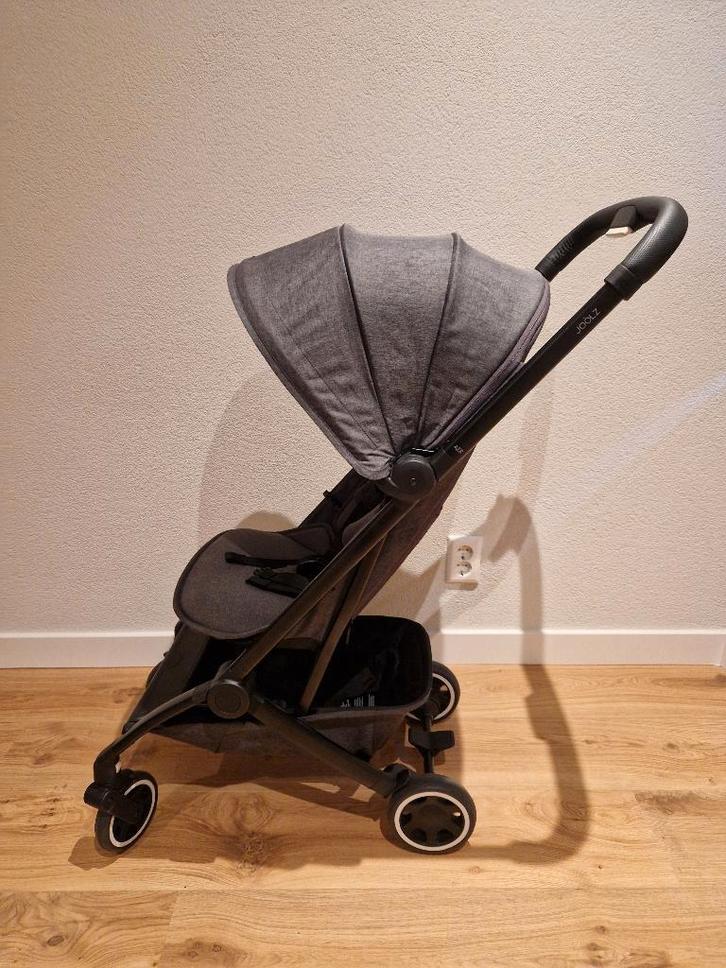 buggy Joolz aer grijs, Kinderen en Baby's, Buggy's, Zo goed als nieuw, Overige merken, Verstelbare rugleuning, Zonnekap, Ophalen of Verzenden