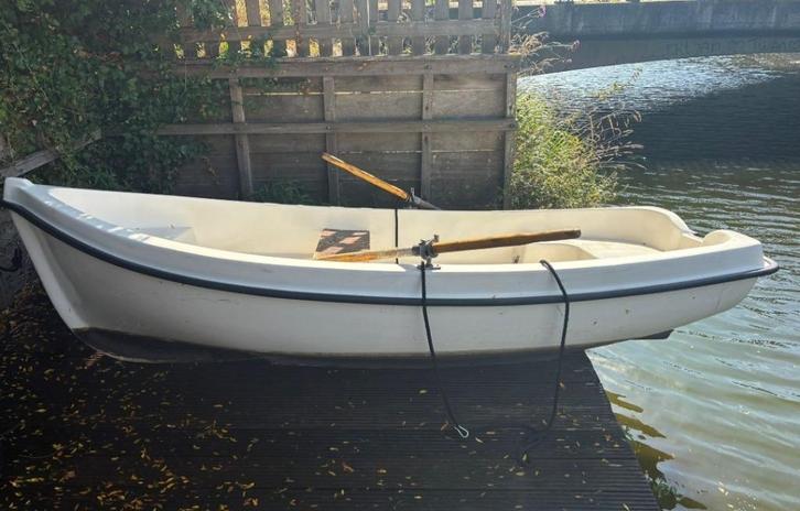 Polyester bootje, Watersport en Boten, Roeiboten, Gebruikt, Polyester, Met roeispanen of peddels, Ophalen