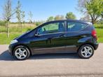 Mercedes-Benz A200 Turbo 3-drs, automaat, navigatie, 4 cilinders, 1210 kg, Leder en Stof, Grijs