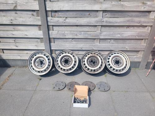 velgen mercedes sprinter w906 met wieldoppen en bouten, Auto-onderdelen, Banden en Velgen, Velg(en), All Season, 16 inch, Bestelwagen