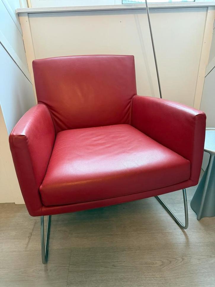 Design On Stock Tumbler Fauteuil Basque 35 Tomato, Huis en Inrichting, Fauteuils, Ophalen