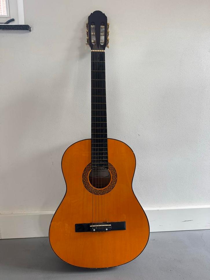 Granada Gitaar - Beginnersmodel, Muziek en Instrumenten, Snaarinstrumenten | Gitaren | Akoestisch, Gebruikt, Klassieke of Spaanse gitaar