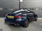 Mercedes-Benz A-Klasse 250 e Luxury Line 218PK | Pano | Navi, Auto's, Parkeerassistent, Gebruikt, Blauw, Leder en Stof