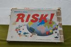Oud bordspel Risk uit de jaren 60 met houten speelstukken, Vijf spelers of meer, Ophalen of Verzenden, Gebruikt, Smeets & Schippers