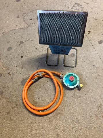 Campinggas kachel met slang en regelaar beschikbaar voor biedingen