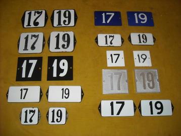 oud emaille huisnummer 17 en 19 ook 18 20 21 22 23 24 25 26 beschikbaar voor biedingen