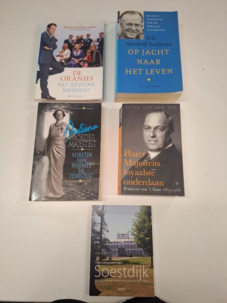 Boeken koningshuis 5 stuks juliana soestdijk Erik hazelhoff, Verzamelen, Koninklijk Huis en Royalty, Zo goed als nieuw, Tijdschrift of Boek