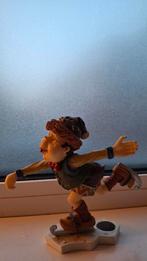 Leuke decoratieve laaf van de efteling op schaatsen, Ophalen of Verzenden, Gebruikt