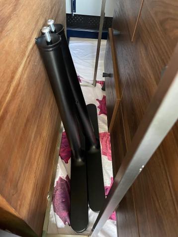 IKEA Bekant bureau zwart 160x80 - afbeelding 4