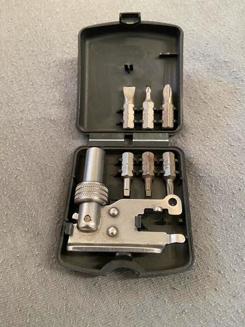 Nieuwe leatherman tool adapter  beschikbaar voor biedingen
