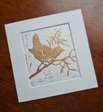 Linosnede print Winterkoning, met passepartout 20x20 goud, Ophalen of Verzenden