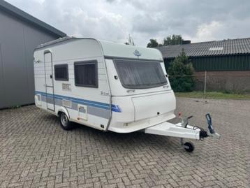 Leuke Hobby 400 SF incl nette voortent beschikbaar voor biedingen
