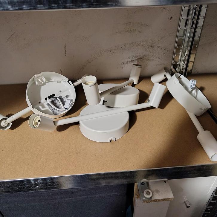 4x IKEA KRUSNATE Spotrail Plafondlamp - 2 Lichtpunten, Huis en Inrichting, Lampen | Losse lampen, Gebruikt, Led-lamp, Minder dan 30 watt