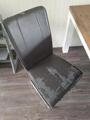 Eetkamerstoelen 6 stuks GRATIS