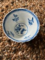 Kangxi  theekommetje gesigneerd onderkant, Ophalen