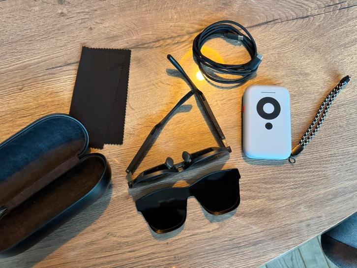 XREAL Air 2 Pro AR-Bril + XREAL Beam. Compleet setje, Spelcomputers en Games, Virtual Reality, Gebruikt, Overige platformen, Overige typen