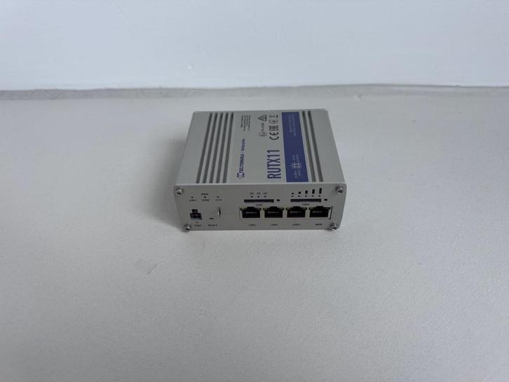 Teltonika RUTX11, Computers en Software, Routers en Modems, Zo goed als nieuw, Router met modem, Ophalen of Verzenden