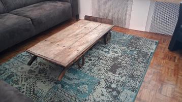Salontafel beschikbaar voor biedingen