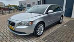 Volvo V50 2.0i 2010, Auto's, Volvo, Stof, Zwart, 1283 kg, Origineel Nederlands