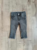 Grijze skinny spijkerbroek, Kinderen en Baby's, Babykleding | Maat 74, Ophalen of Verzenden, Zo goed als nieuw, Broekje