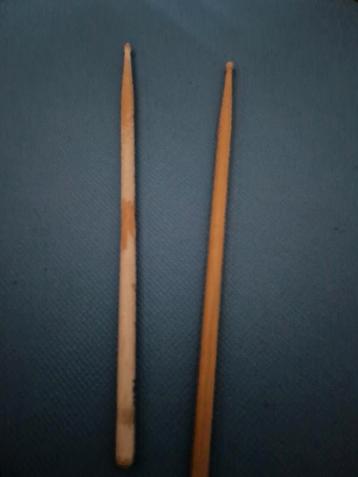 Drumstokken beschikbaar voor biedingen