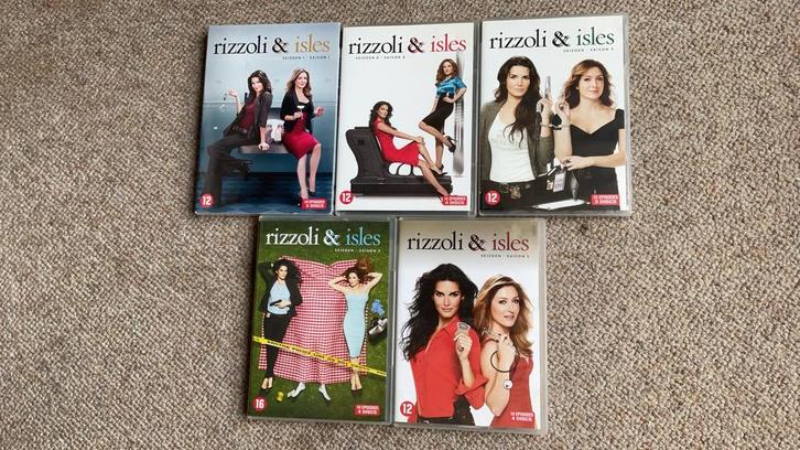RIZZOLI & ISLES Seizoen 1 t/m 5., Cd's en Dvd's, Dvd's | Tv en Series, Zo goed als nieuw, Actie en Avontuur, Boxset, Vanaf 12 jaar